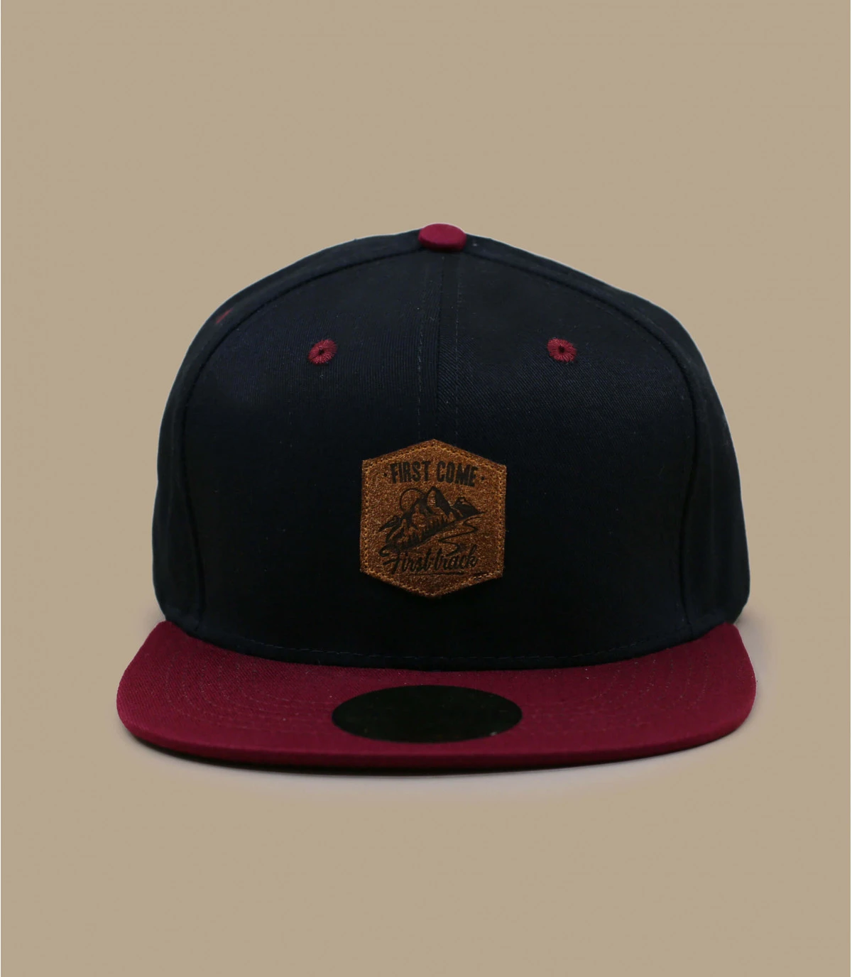 Snapback First Come First Tarck Black Burgundy 3 Snapback First Come First Tarck Black Burgundy